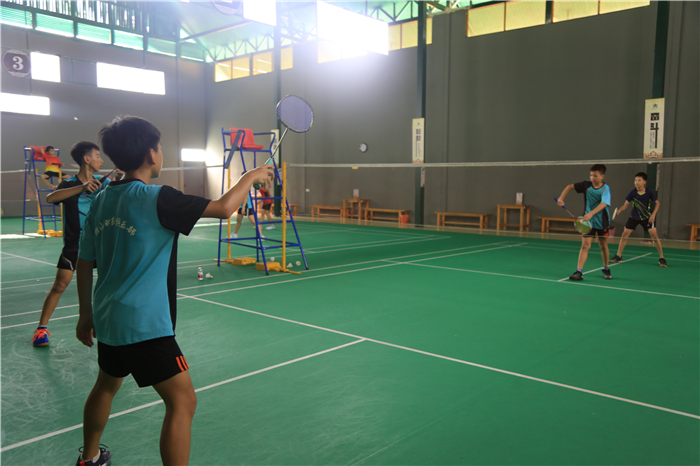 1、羽毛球小選手集結檳榔谷 備戰李寧杯全島羽毛球大賽